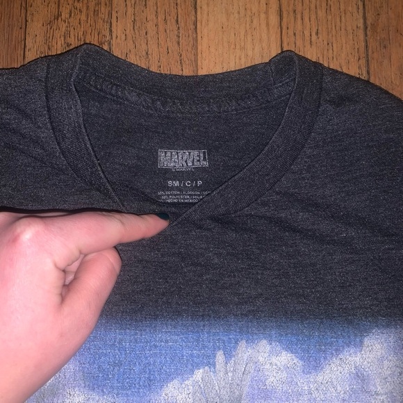 Dark grey Deadpool t-shirt ! - Picture 2 of 3